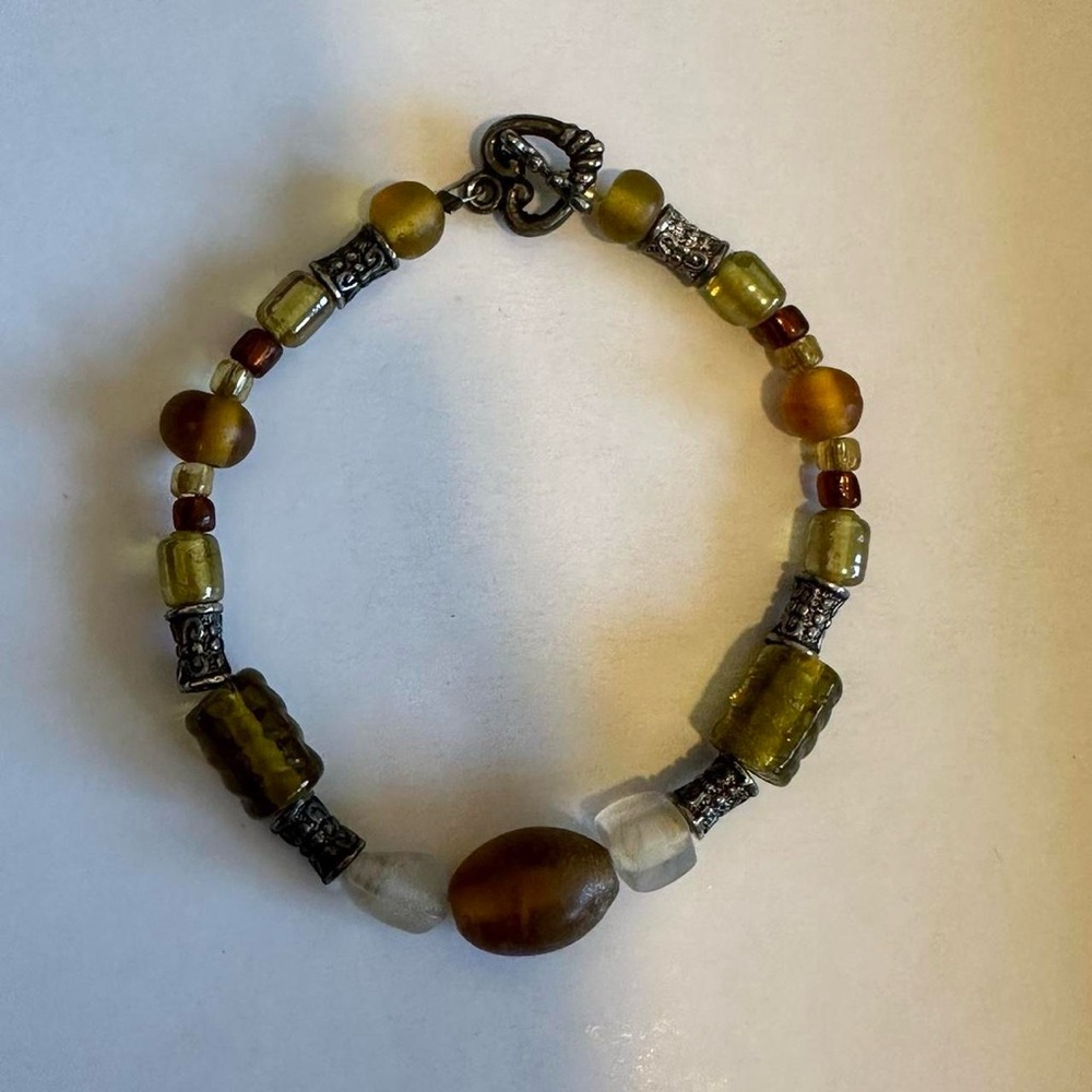 Vintage bead hand made bracelet.